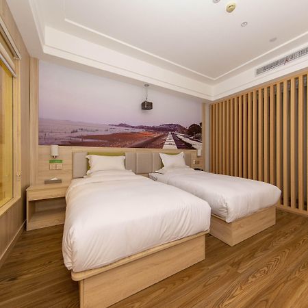 Ibis Styles Nantong Development Zone Shimao Plaza Hotel Kültér fotó