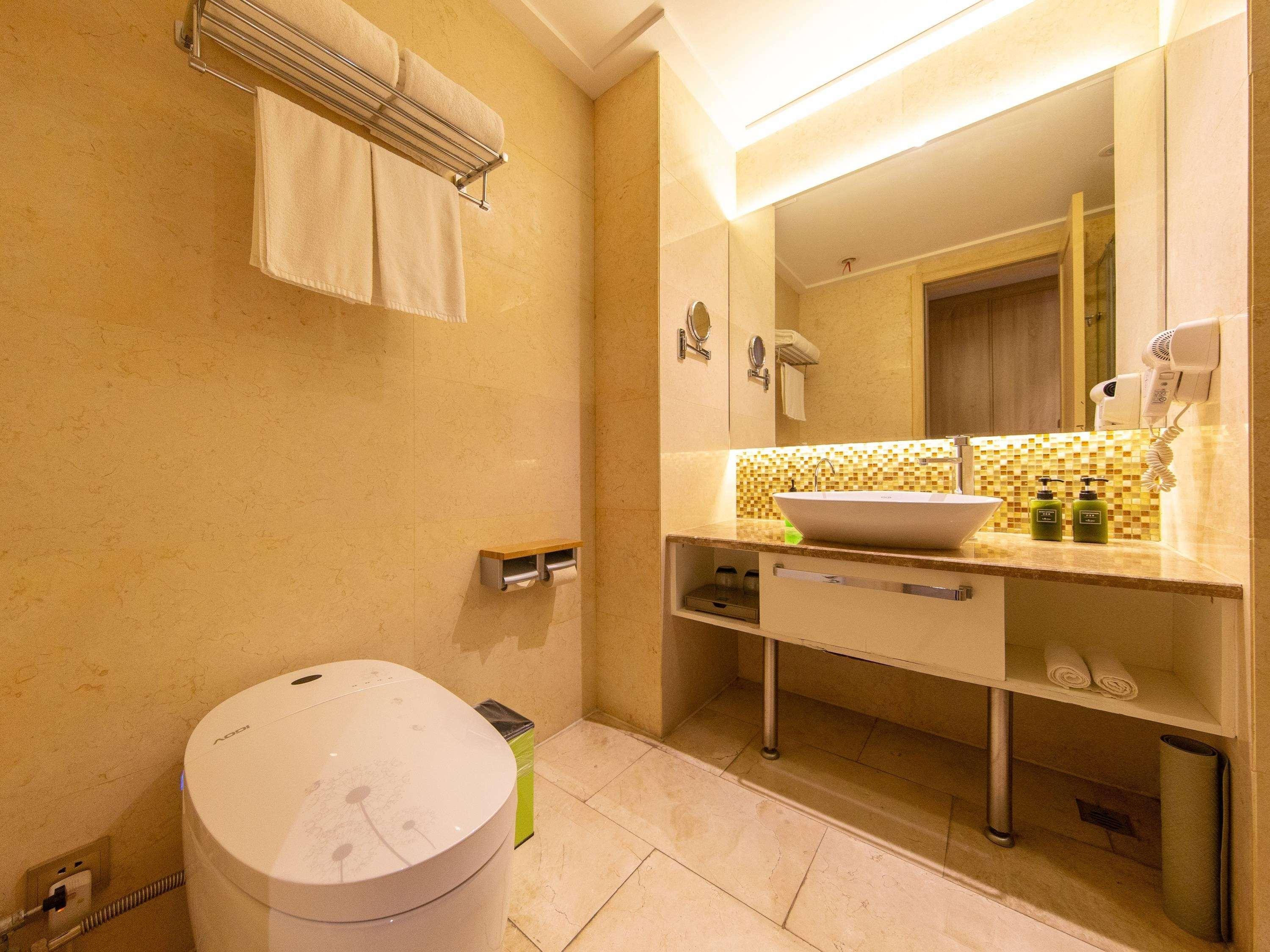 Ibis Styles Nantong Development Zone Shimao Plaza Hotel Kültér fotó