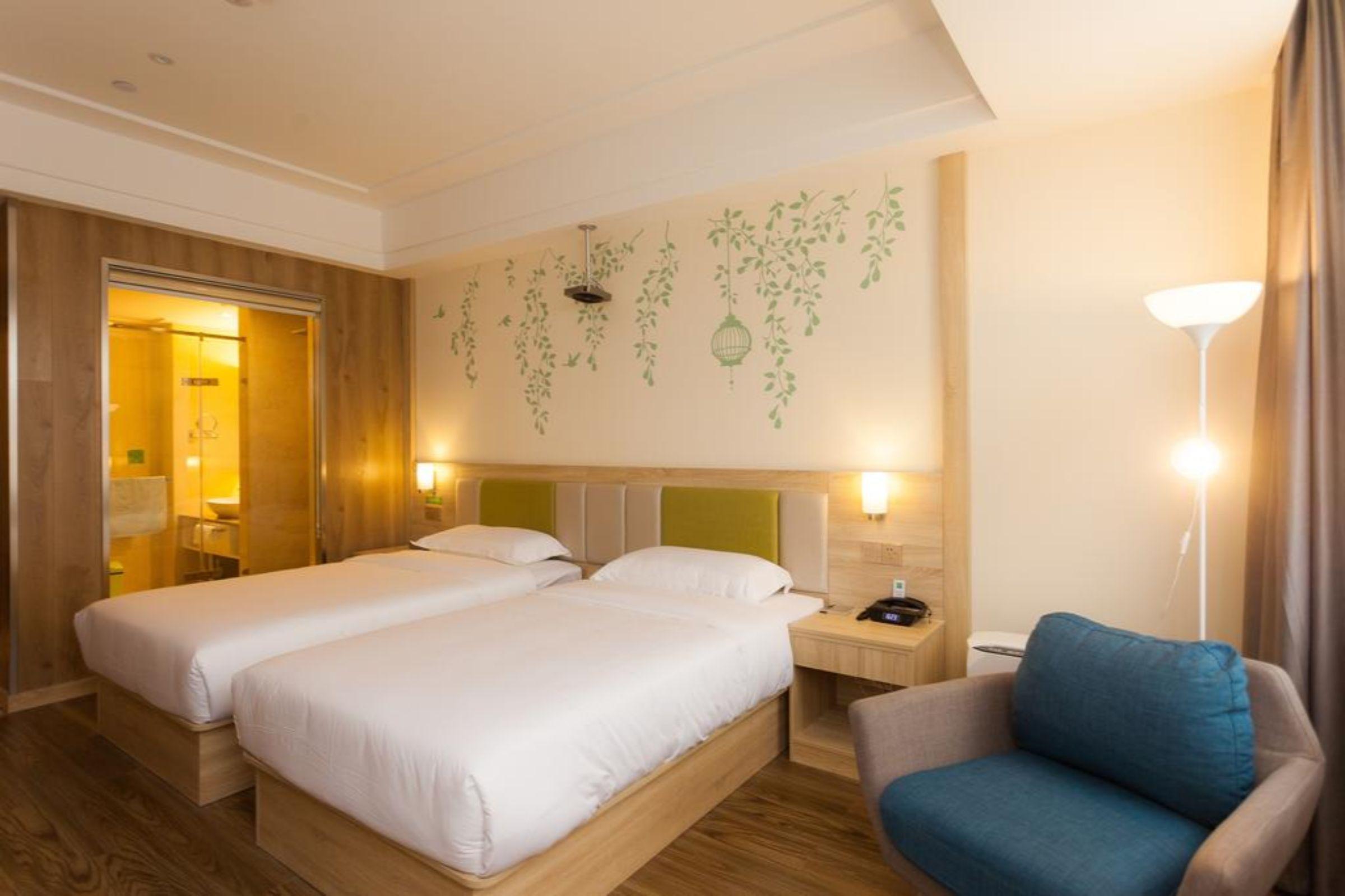 Ibis Styles Nantong Development Zone Shimao Plaza Hotel Kültér fotó
