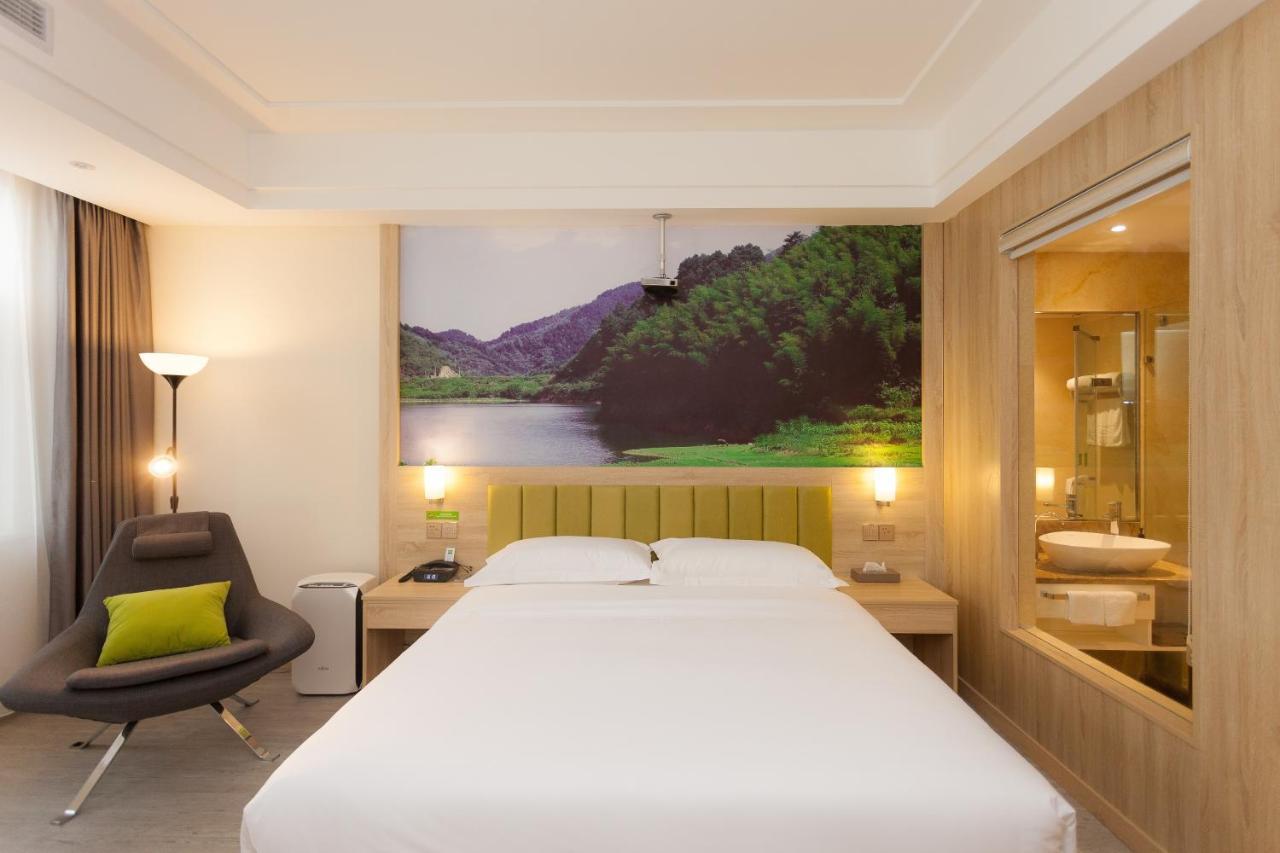 Ibis Styles Nantong Development Zone Shimao Plaza Hotel Kültér fotó